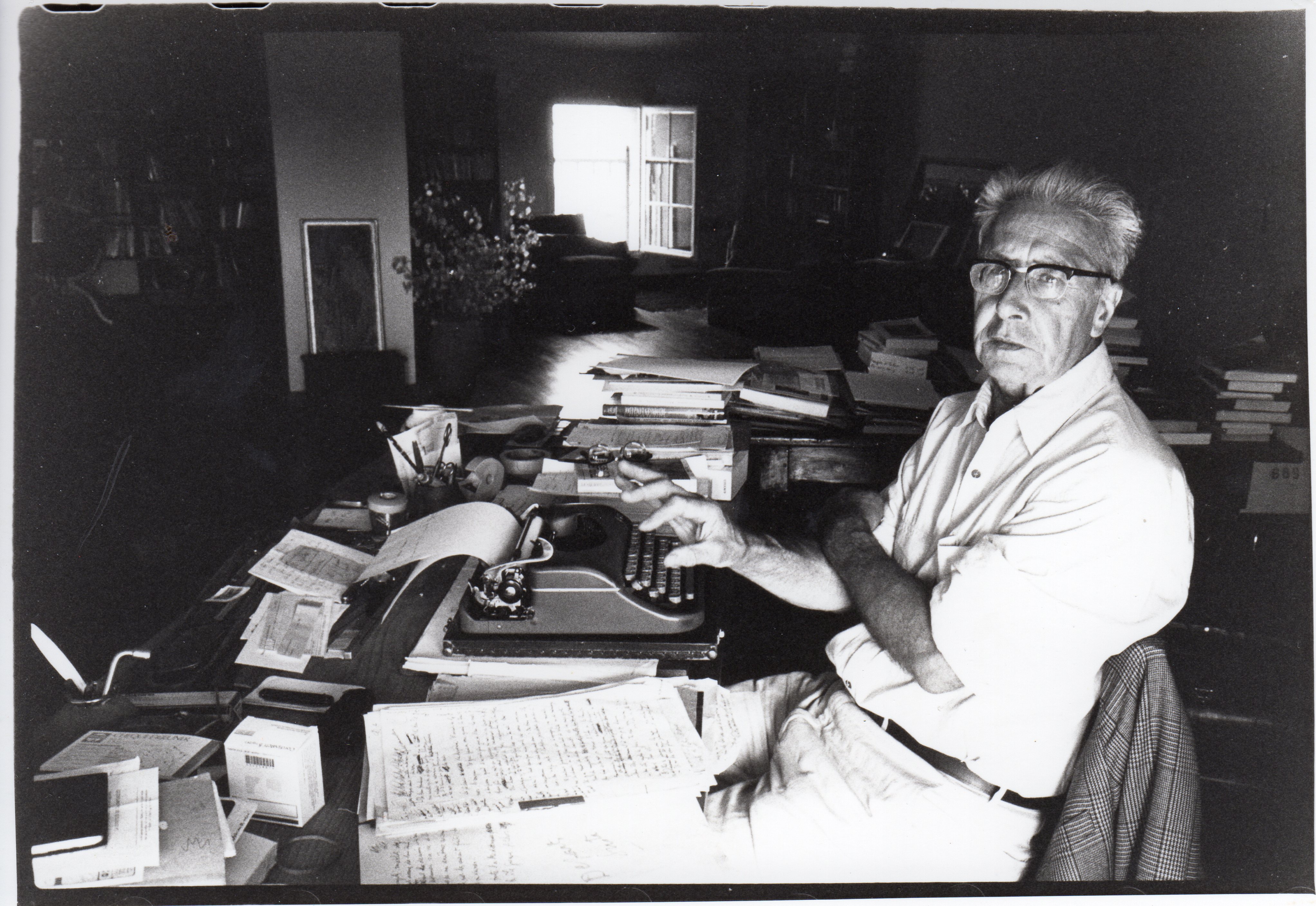 Pierre Gamarra dans sa maison de Bessens Pierre Gamarra dans sa maison de Bessens